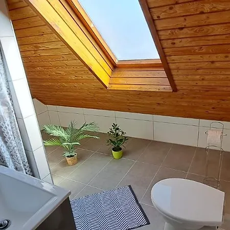 Babi Apartmanhaz * Gyenesdias