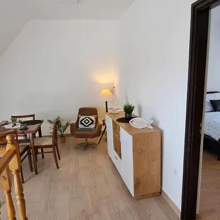 Babi Apartmanhaz Gyenesdias